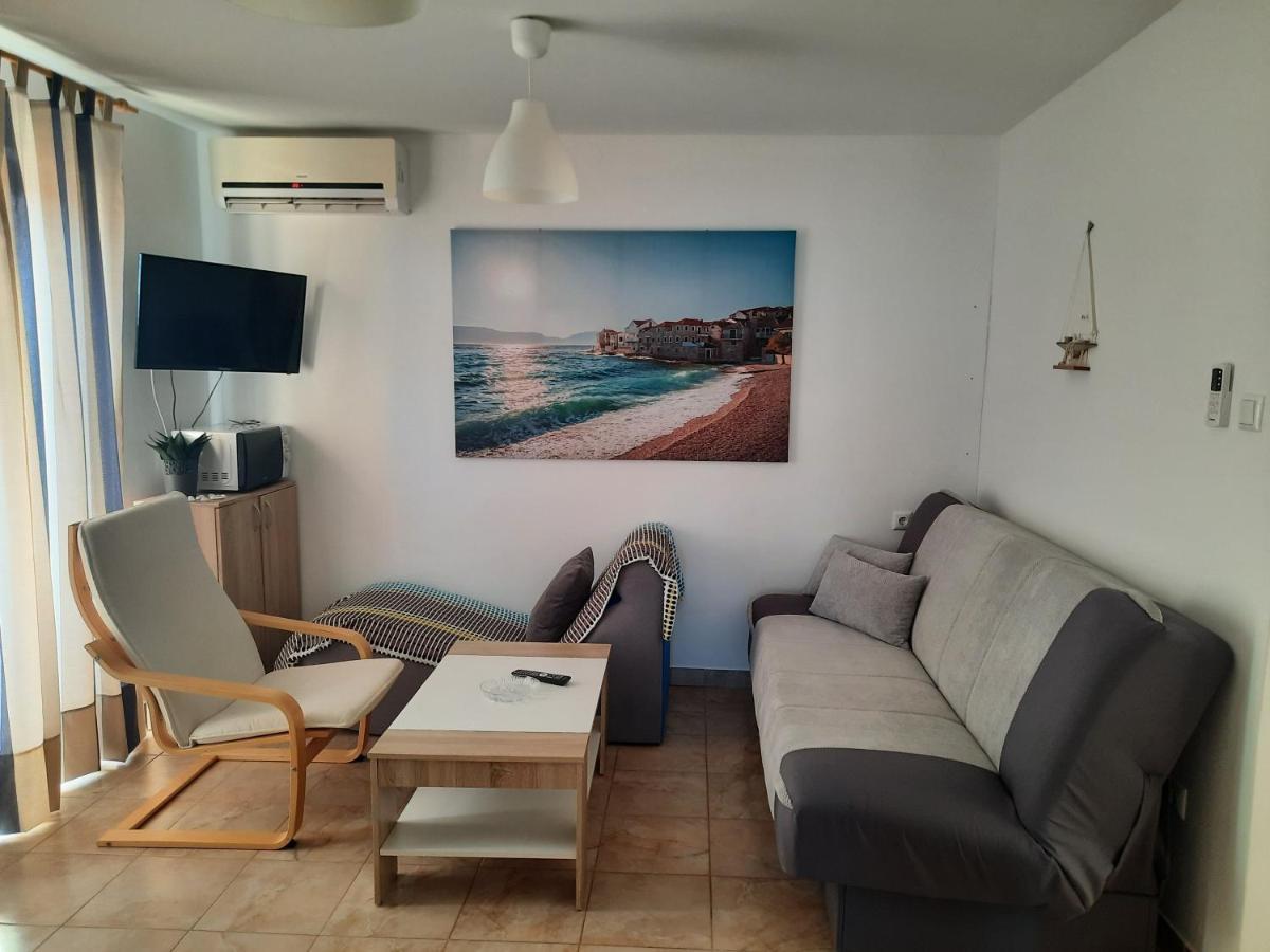 Morska Vila Apartment Vir Εξωτερικό φωτογραφία