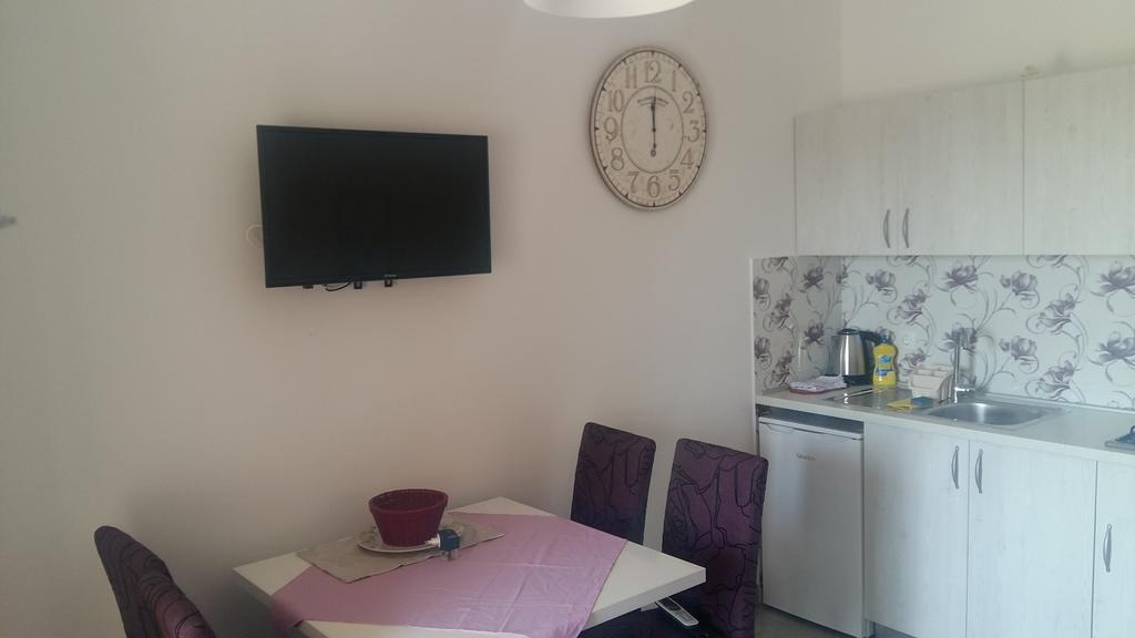 Morska Vila Apartment Vir Εξωτερικό φωτογραφία