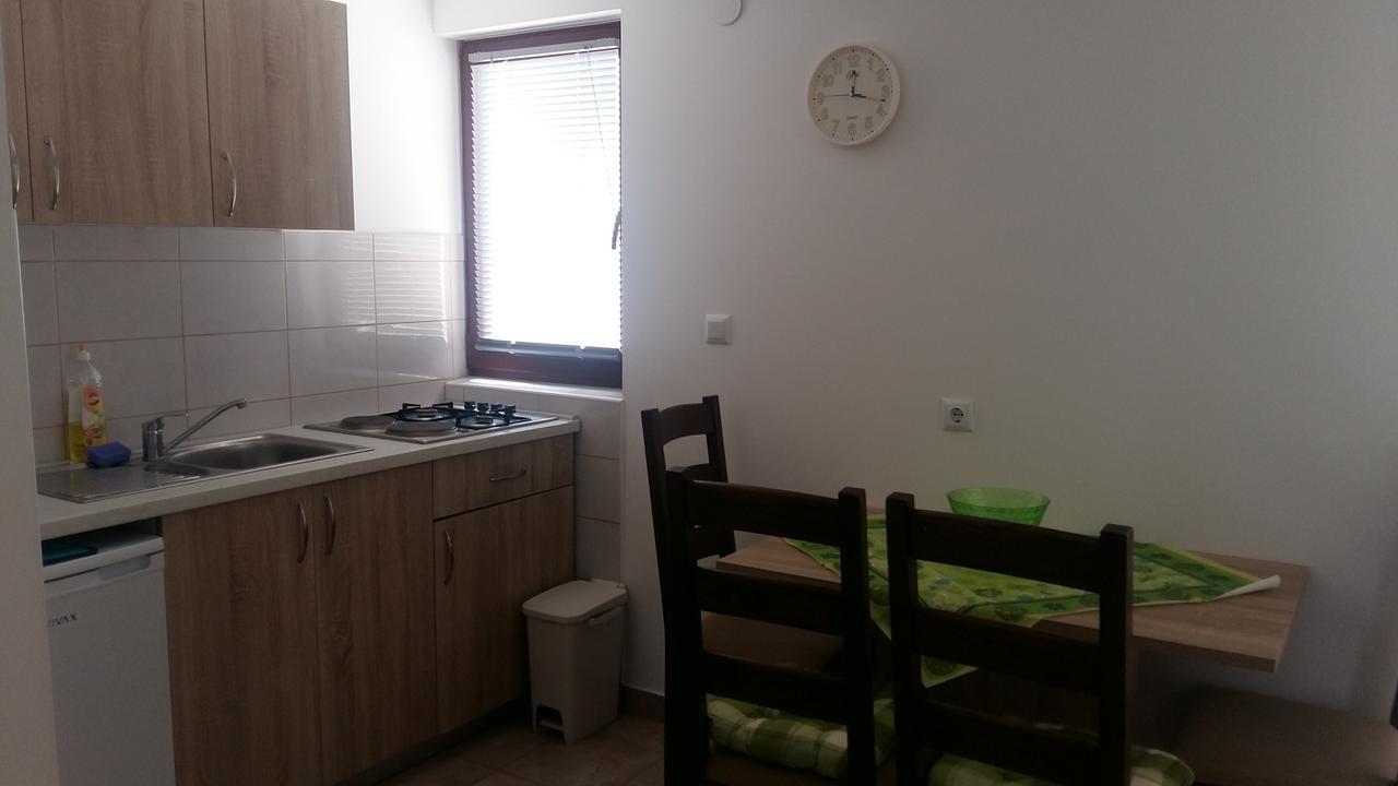 Morska Vila Apartment Vir Εξωτερικό φωτογραφία